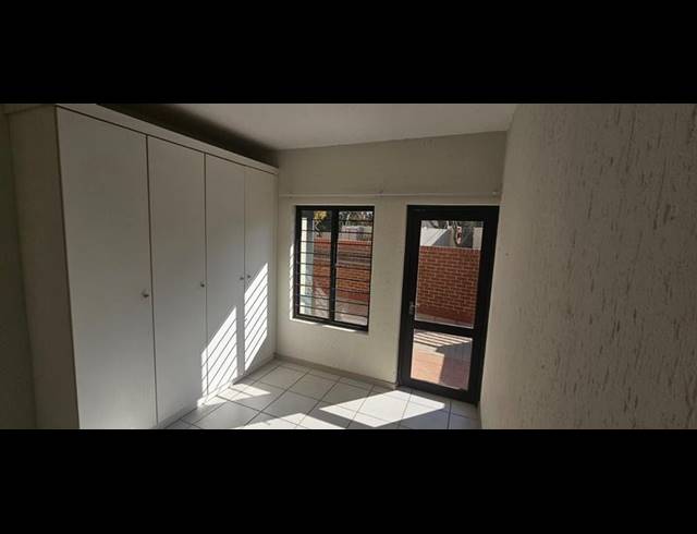 1 BEDROOM PROPERTY TO RENT IN FERNDALE